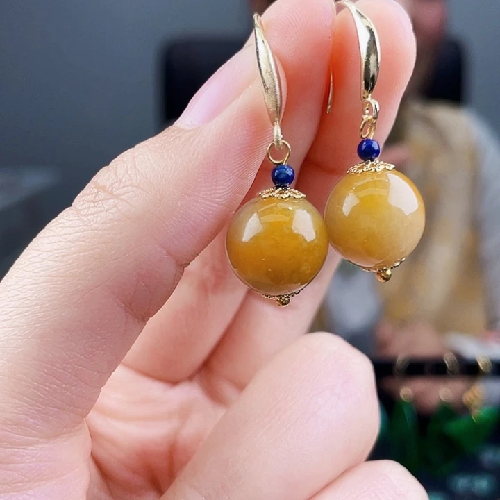 翡翠耳饰未镶嵌饰品