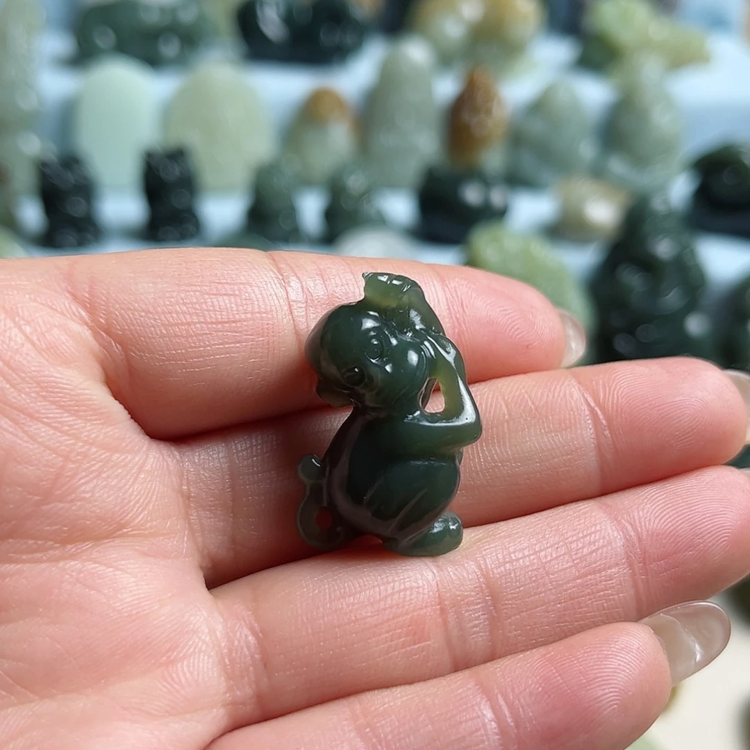 和田玉未镶嵌挂件