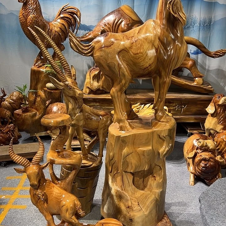 棋***告香樟木整体造型羊摆件