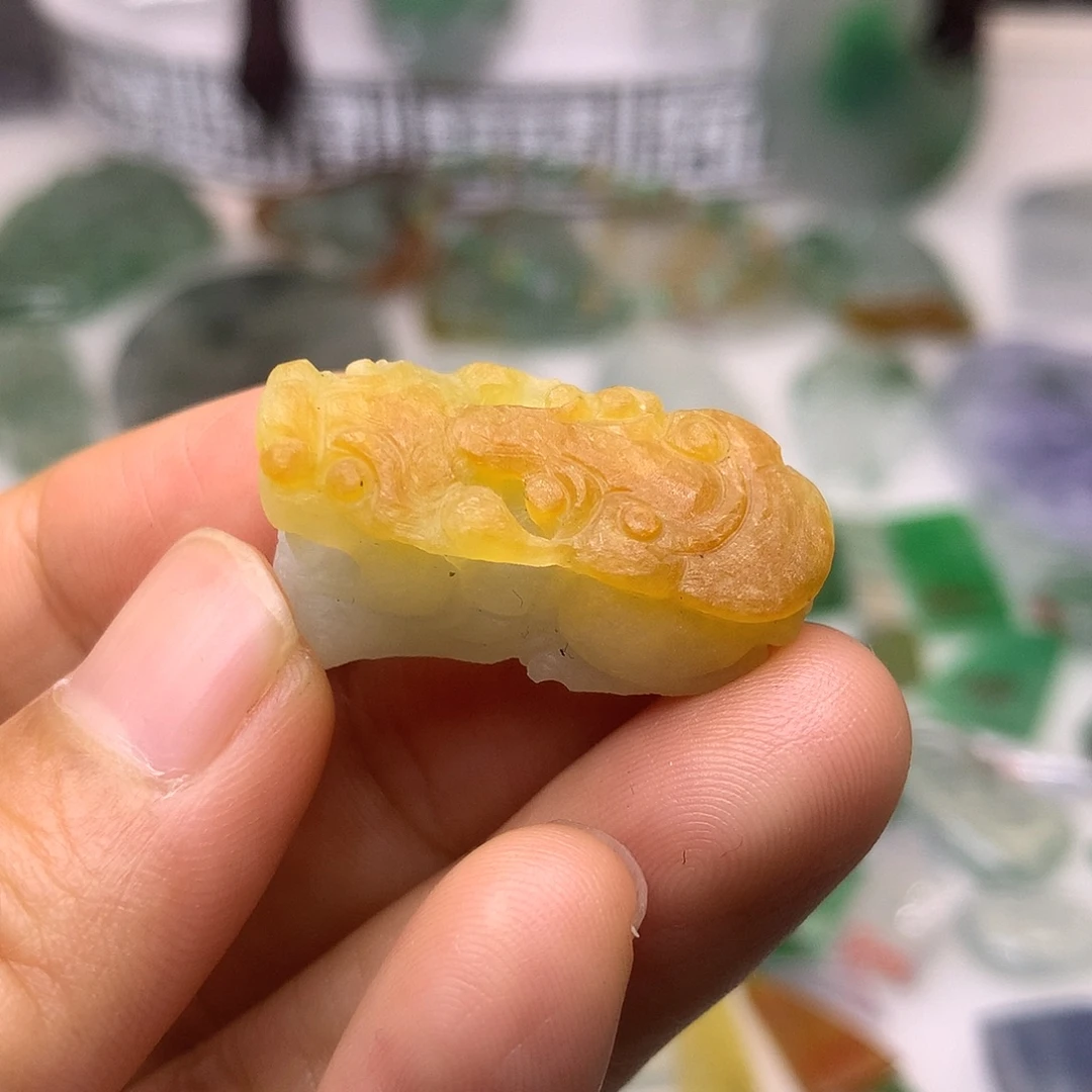 定制翡翠未镶嵌天然翡翠定制