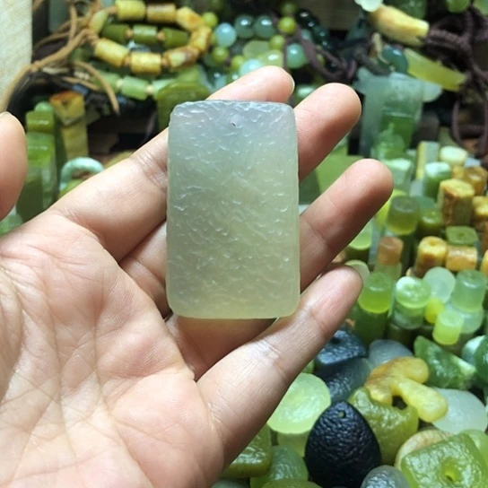 未镶嵌岫玉吊坠岫