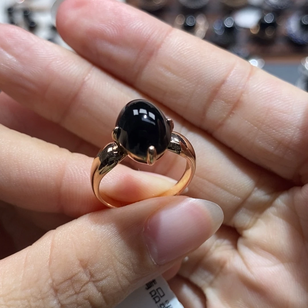 翡翠18K金镶嵌戒指