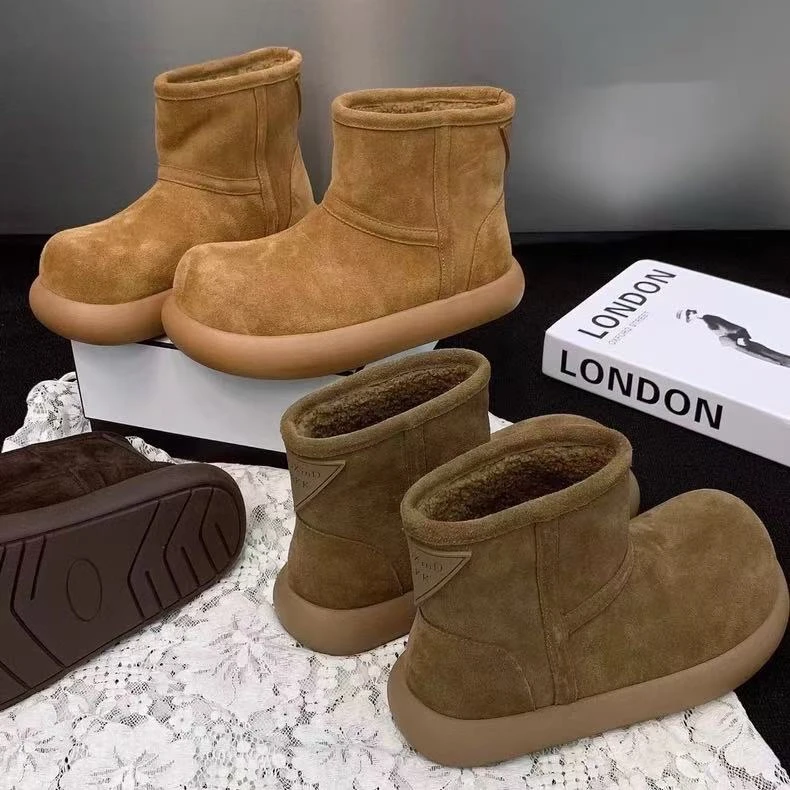 明星同款三角标磨砂皮厚底增高雪地靴女时尚休闲短靴一脚蹬棉靴潮