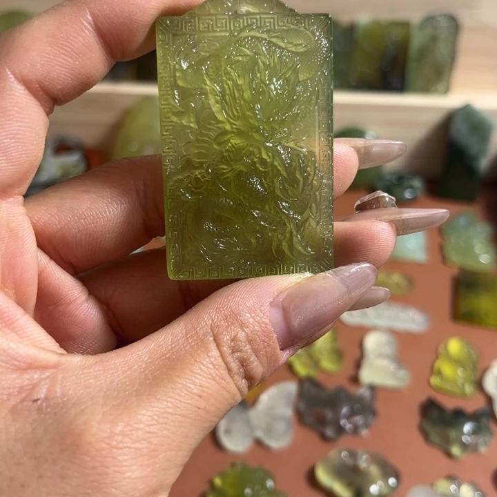 蛇纹石玉合金颈饰
