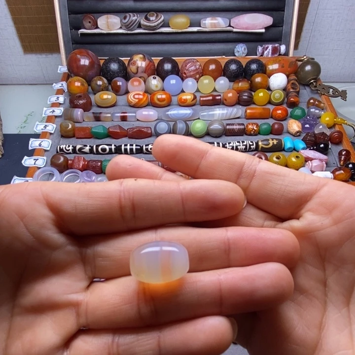 玛瑙/玉髓未镶嵌巴西玛瑙饰品桶珠