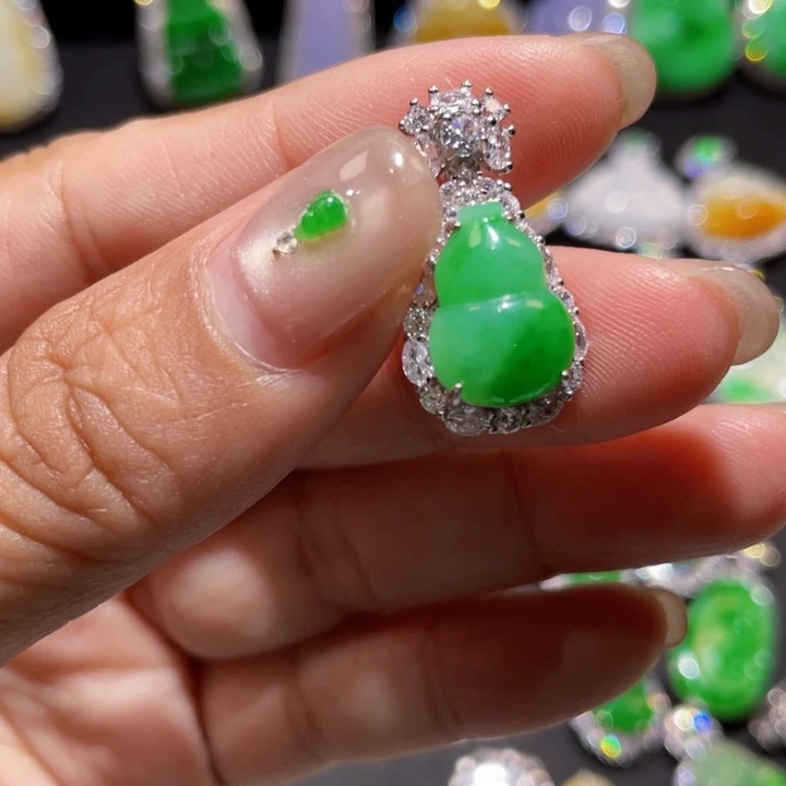 翡翠银S925镶嵌颈饰