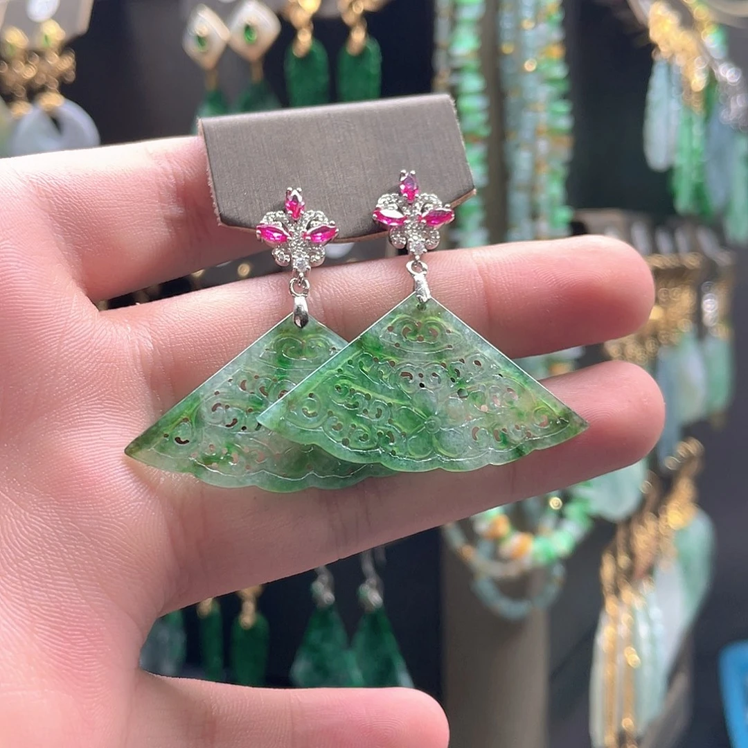 翡翠未镶嵌耳饰翡翠