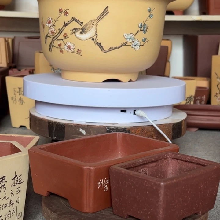 紫砂花盆仿古粉浆彩绘金钟