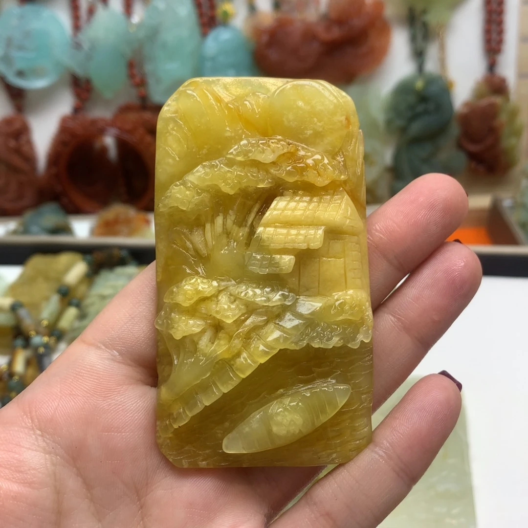 蛇纹石玉颈饰未镶嵌锦****?