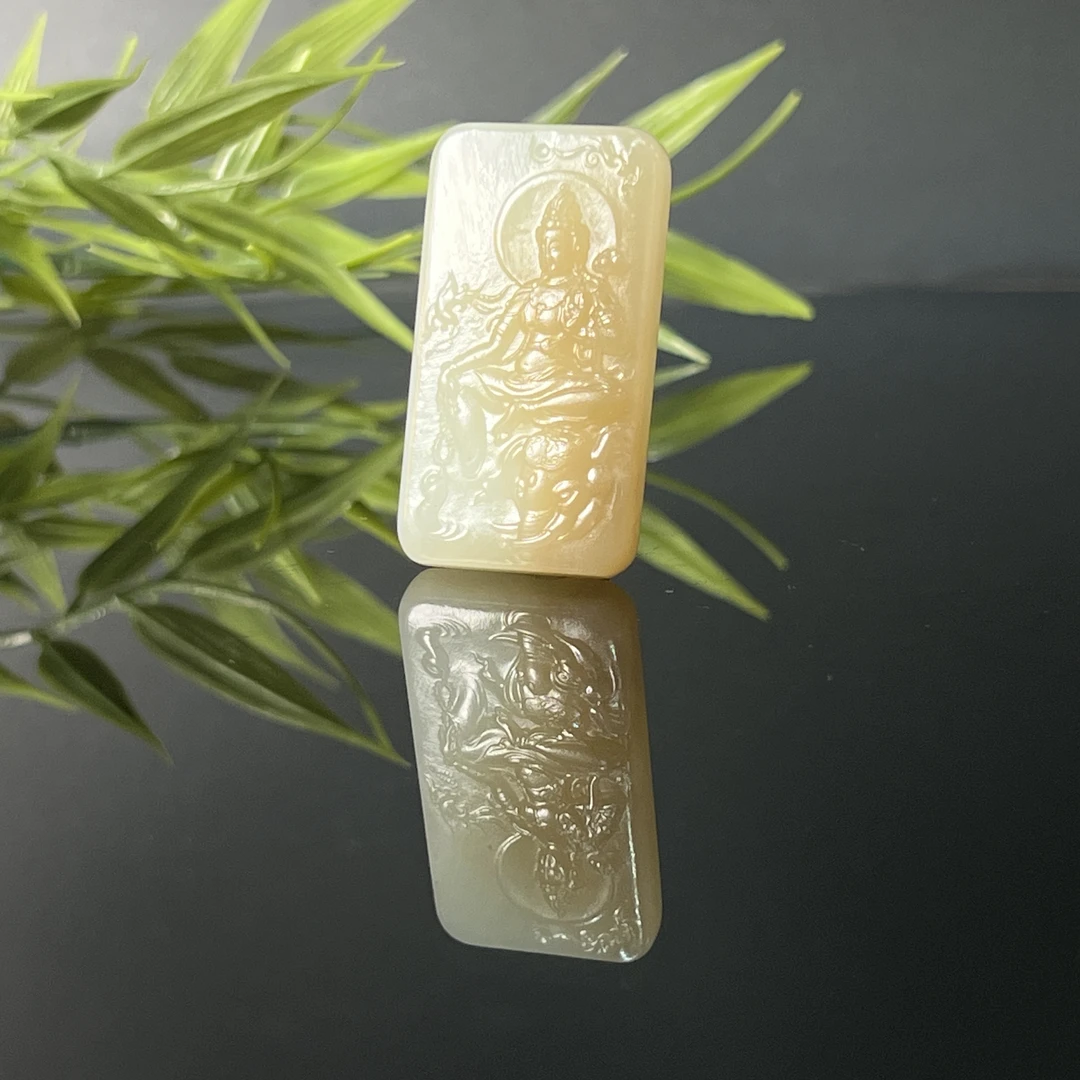 1124GC6659和田玉挂件