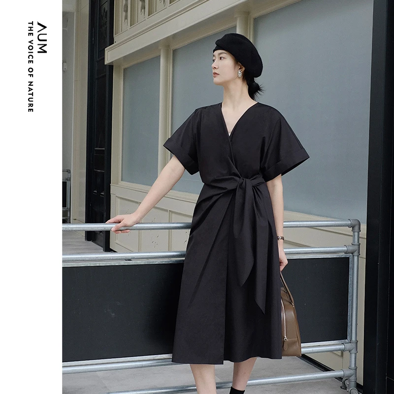 【羊羊专享】AUM/噢姆时尚宽松通勤黑色休闲显瘦连衣裙