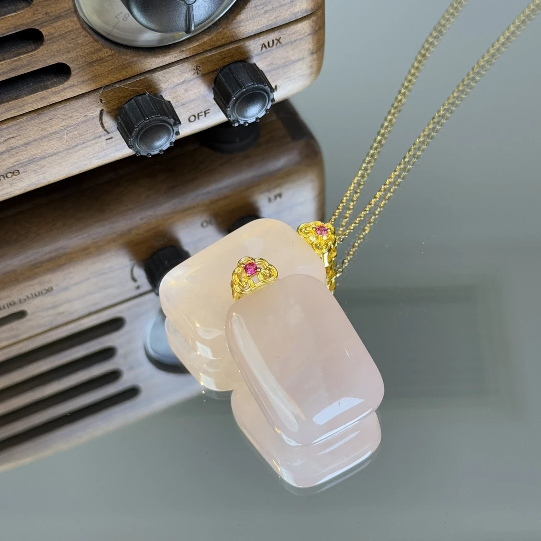 粉晶平安无事牌（配s925项链）