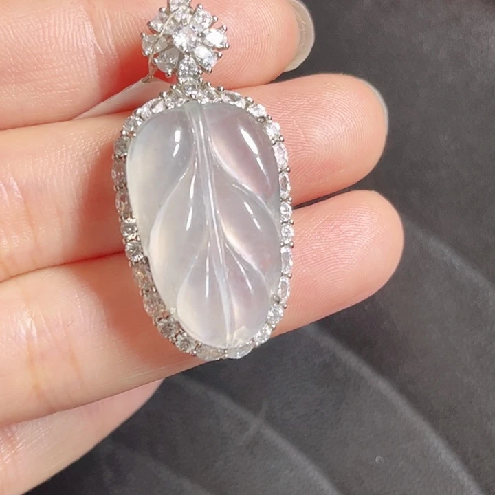 拿***卡翡翠银S925镶嵌颈饰