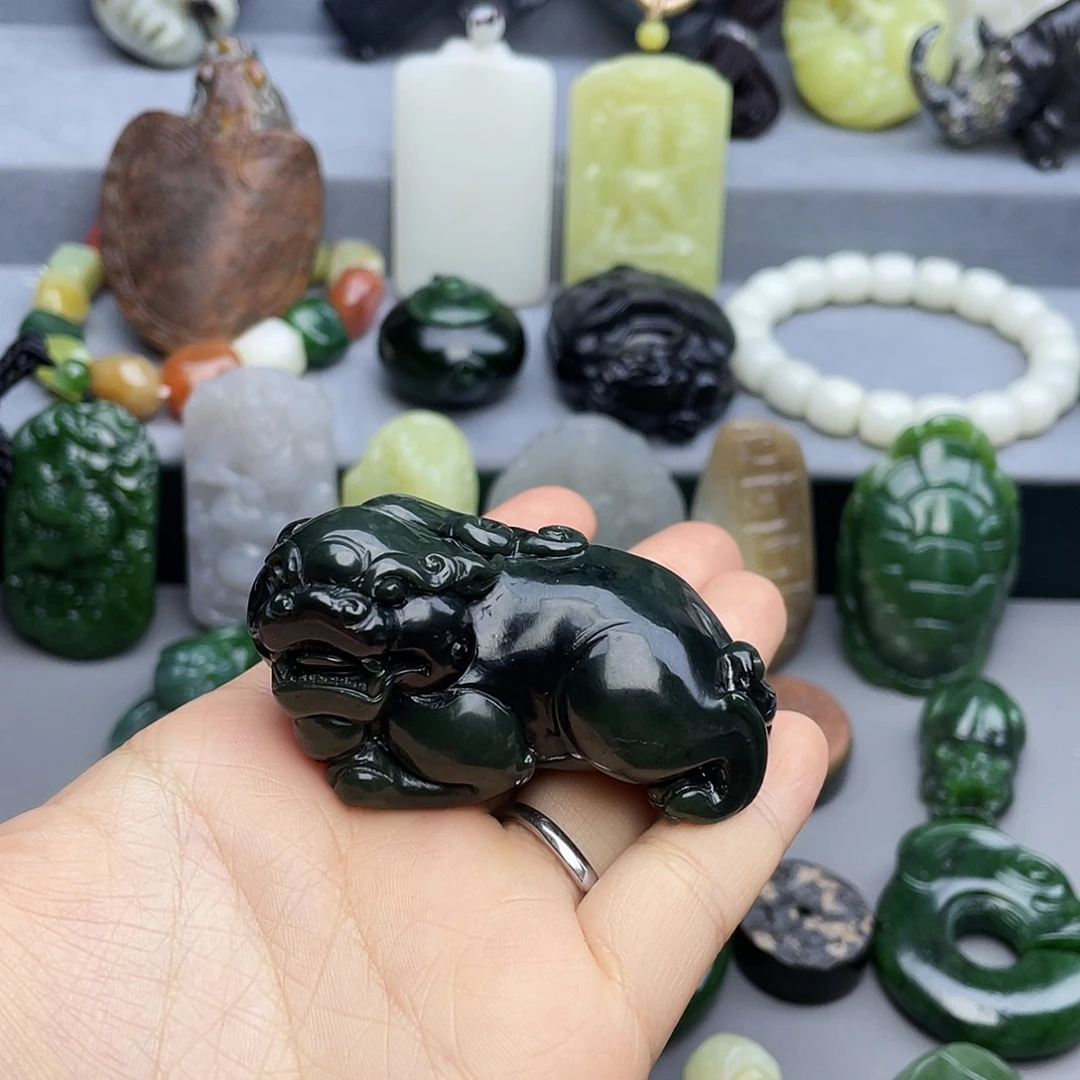 嘟***嘟和田玉未镶嵌颈饰