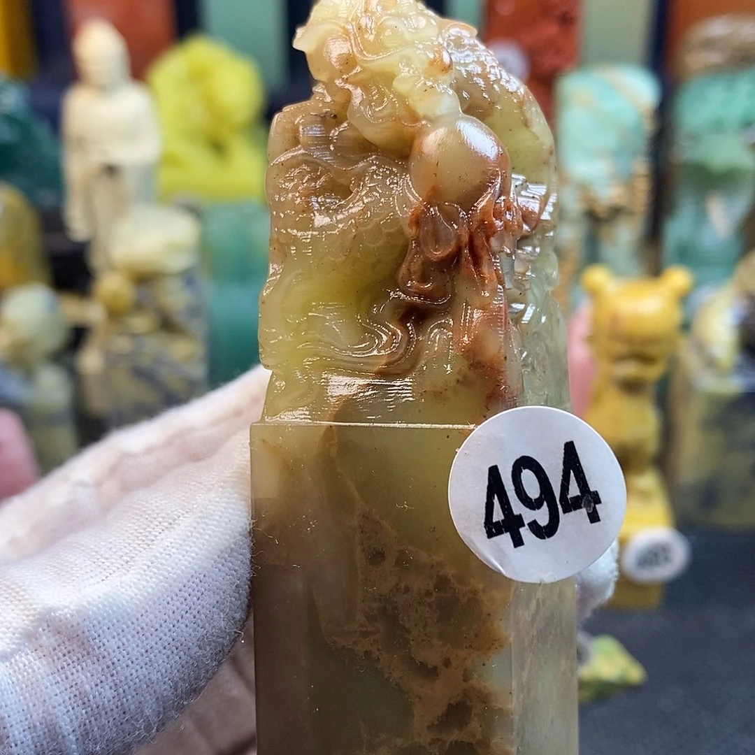青田石篆刻艺术家的作品