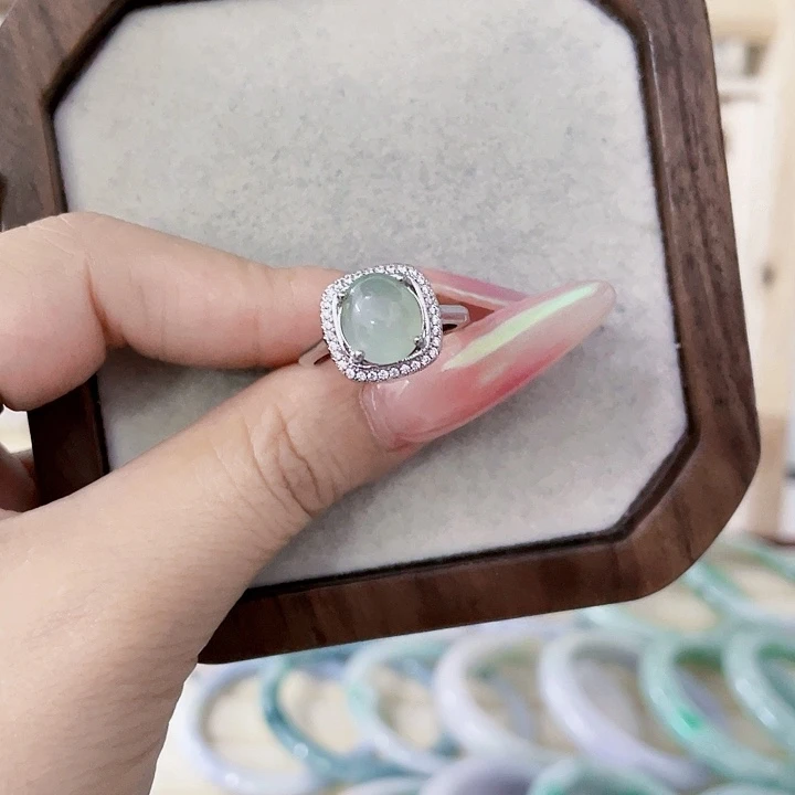 翡翠未镶嵌颈饰天然翡翠Ａ货