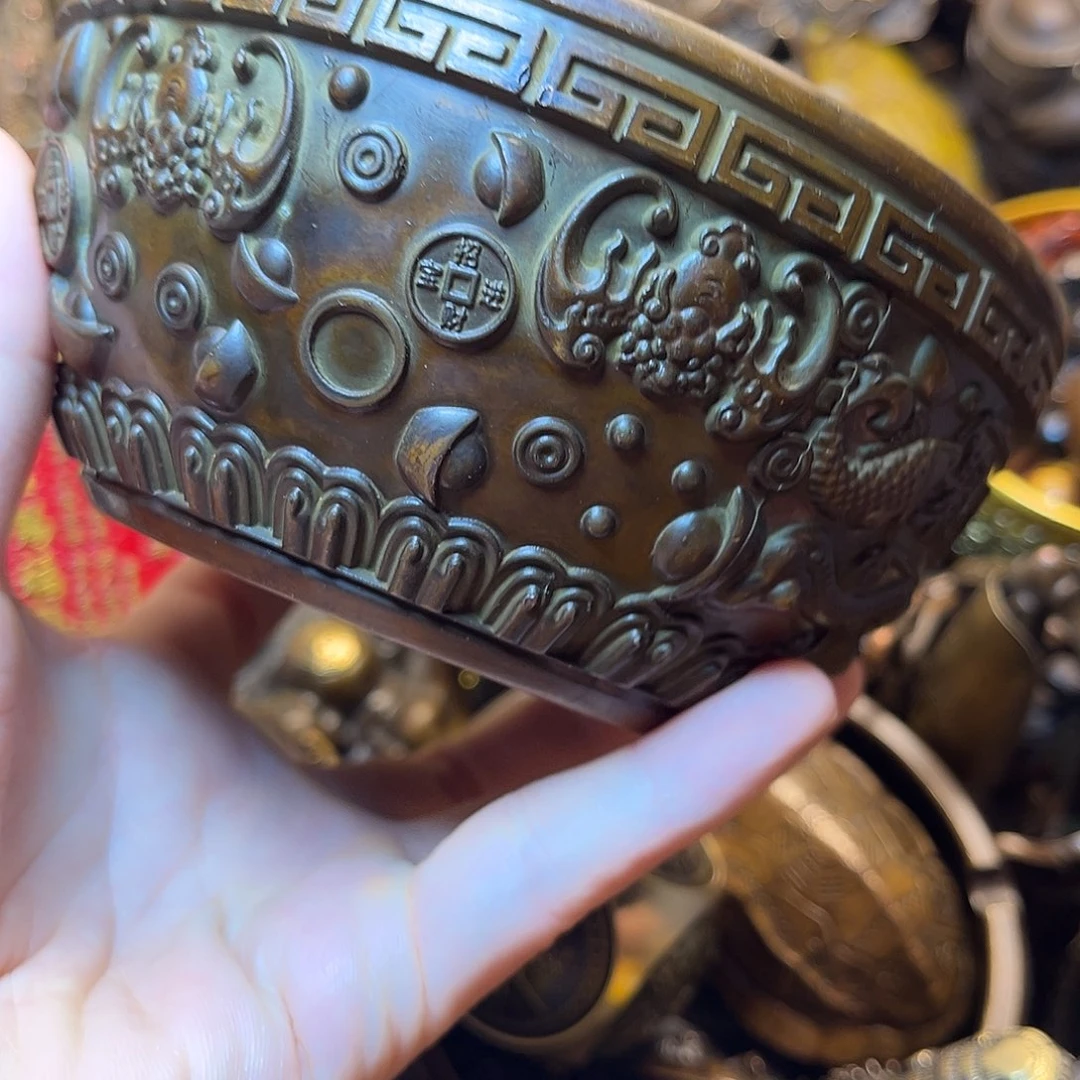 精美铜器工艺品等