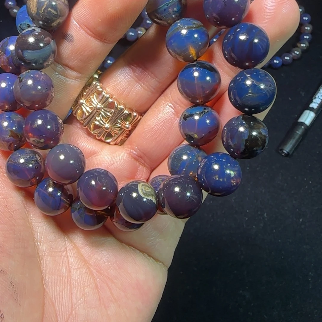 琥珀未镶嵌裸石琥珀