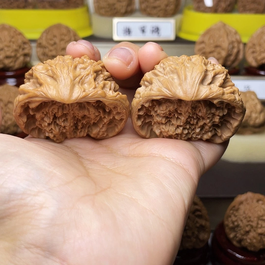 把件文玩核桃蛇王46左右