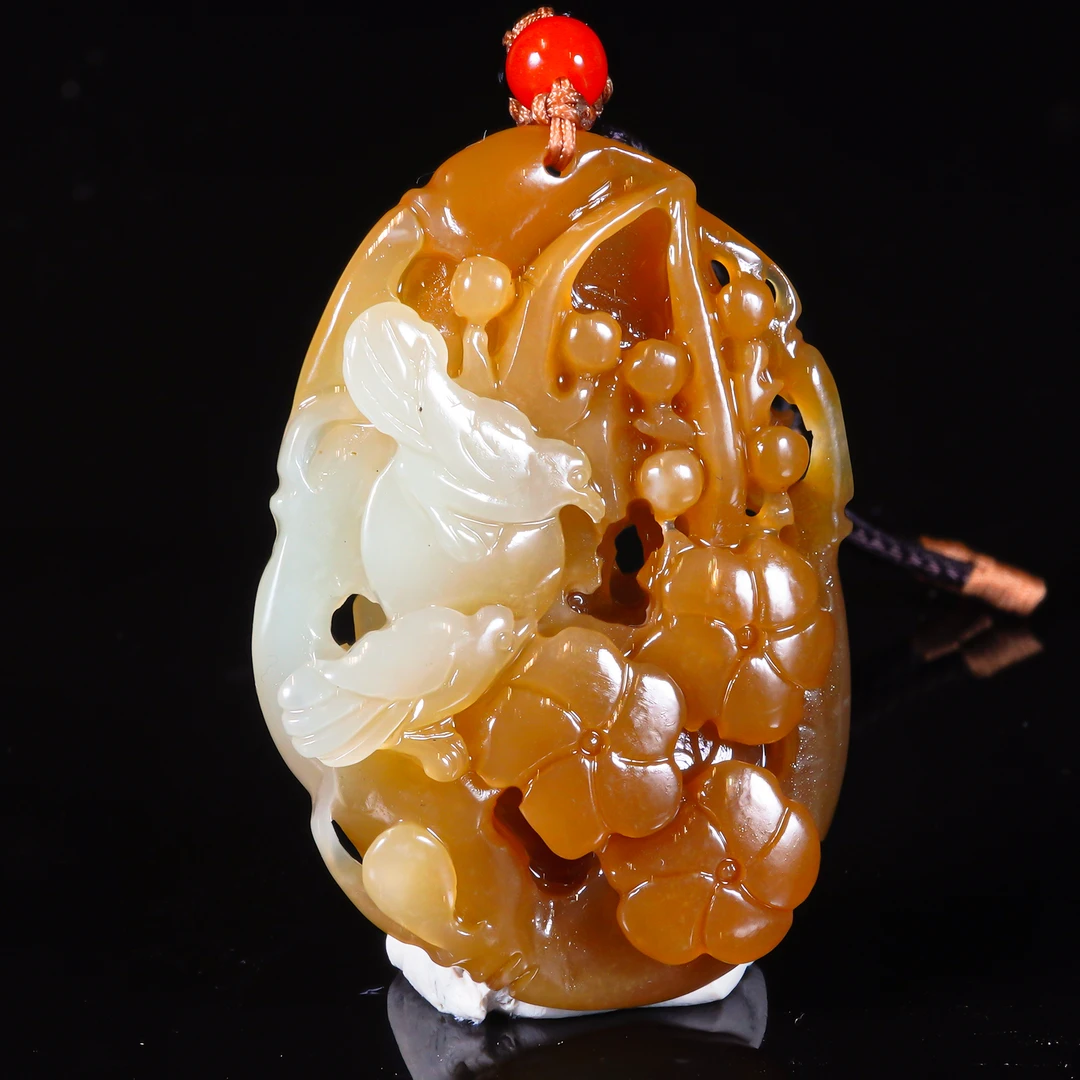 LOT.035和田玉巧雕花鸟佩X1569