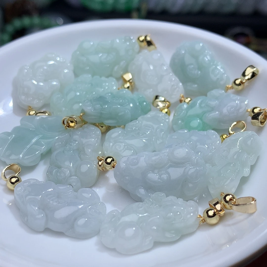 翡翠未镶嵌颈饰多样性发1个