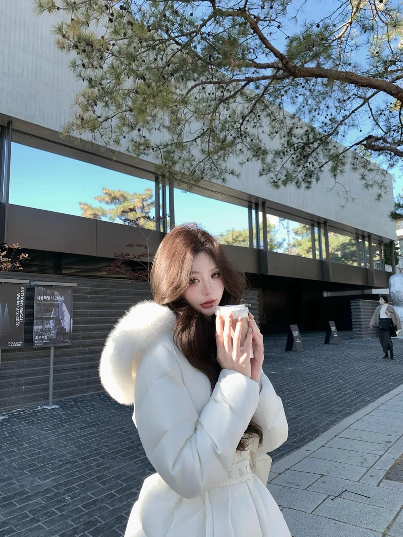 韩女封神连帽真狐狸毛领白鸭绒收腰显瘦羽绒棉服冬季新款棉袄外套