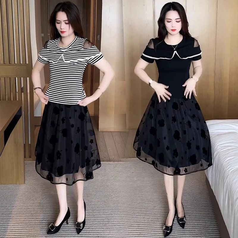 法式时尚气质短袖T恤女夏季2025新款设计感小众露肩显瘦圆领上衣