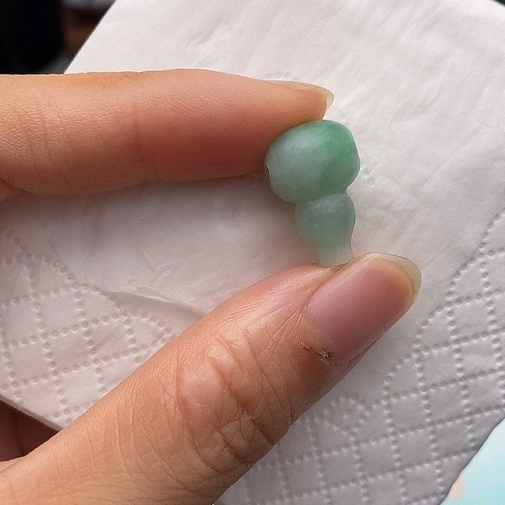 未镶嵌定制翡翠葫芦三通