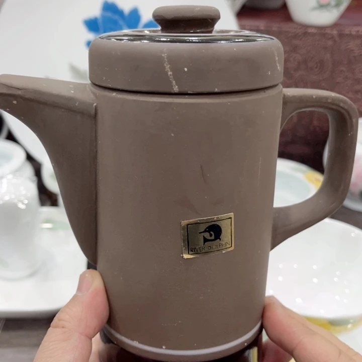 壶釉下五彩的瓷器和瓷器