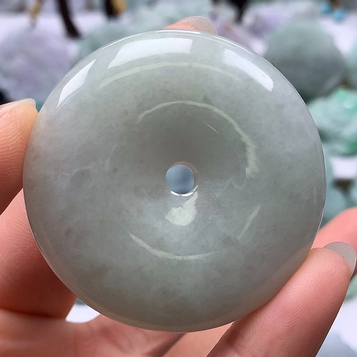 翡翠未镶嵌颈饰平安扣卡厚装9.8