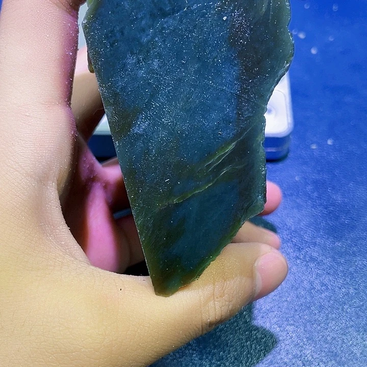 未镶嵌和田玉（糖玉）珠宝半成品