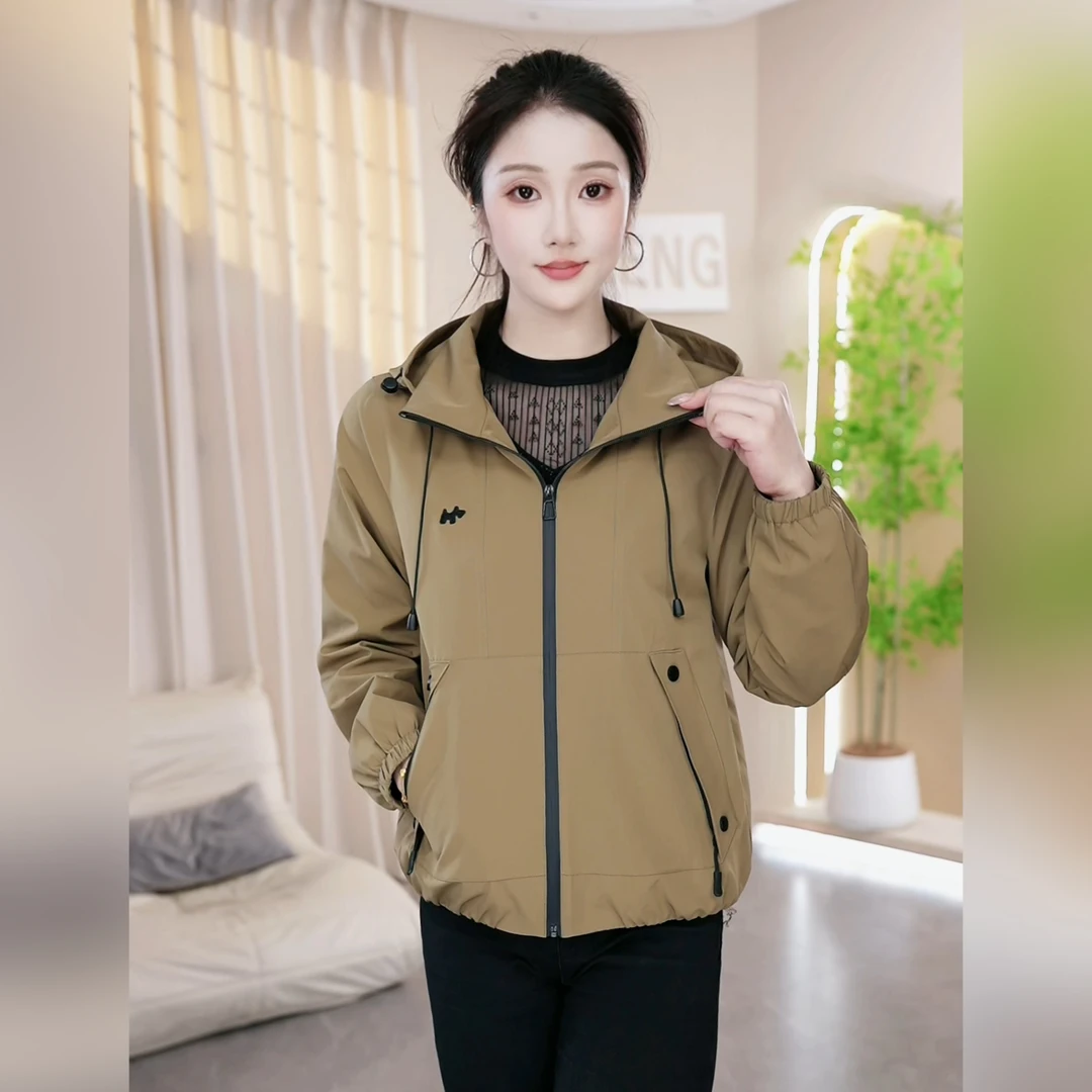 新款秋季女士洋气百搭时尚休闲韩版减龄短款连帽宽松派克服外套