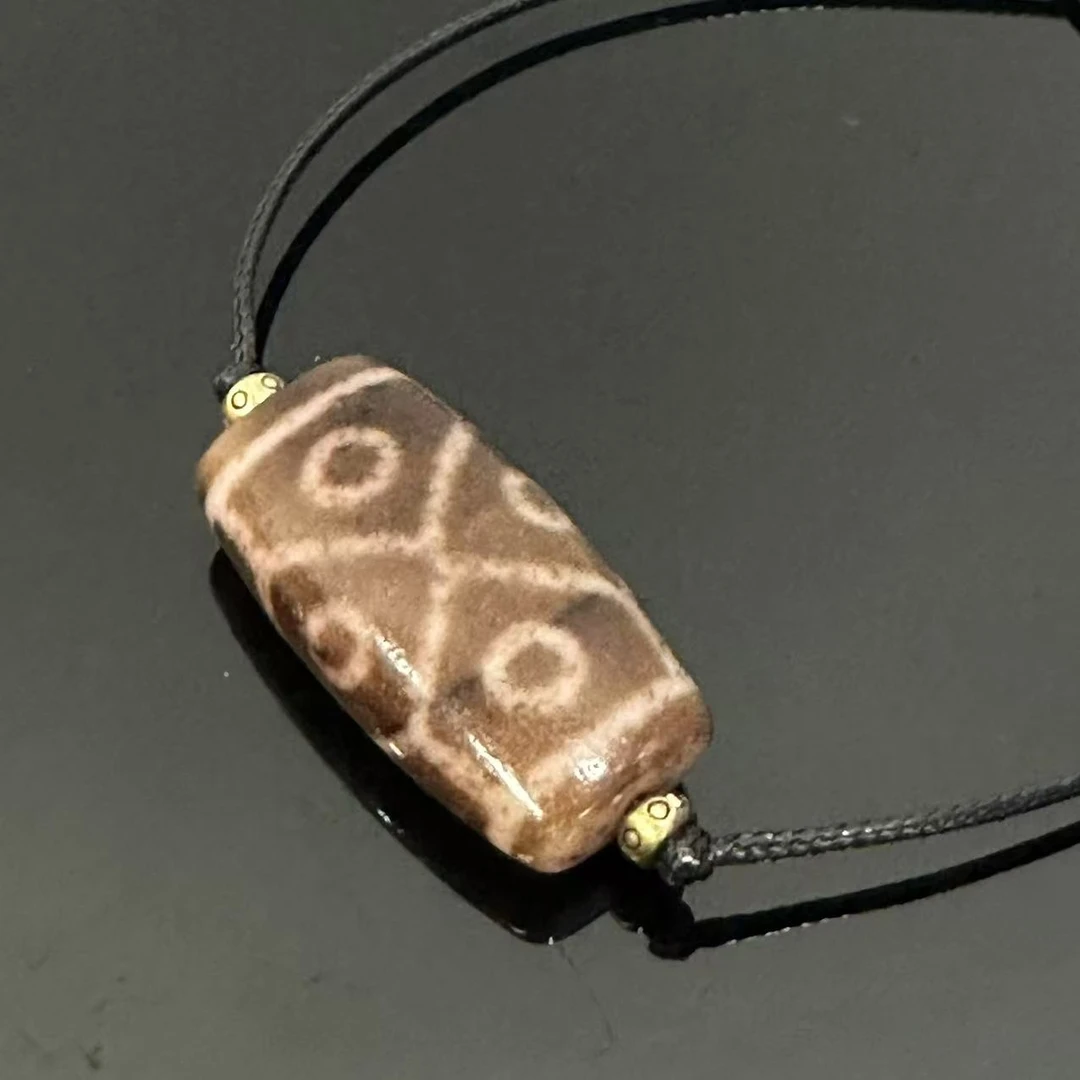 珍藏精品老粉沁龟背九目吊坠