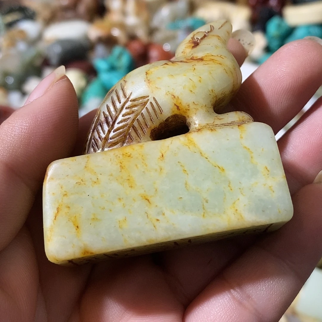 和田玉（糖玉）未镶嵌挂件