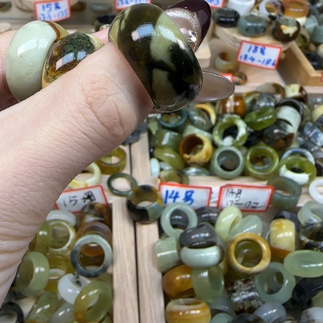 岫玉岫玉内径18未镶嵌