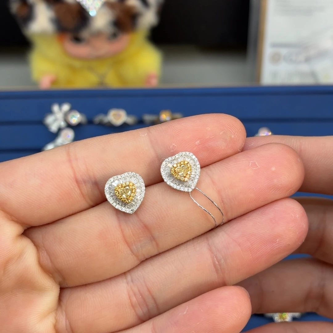 戒指/指环18K金镶嵌钻石黄钻耳钉