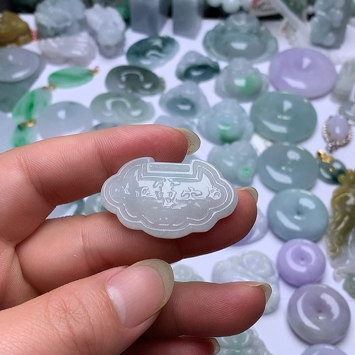 翡翠未镶嵌项圈天然翡翠