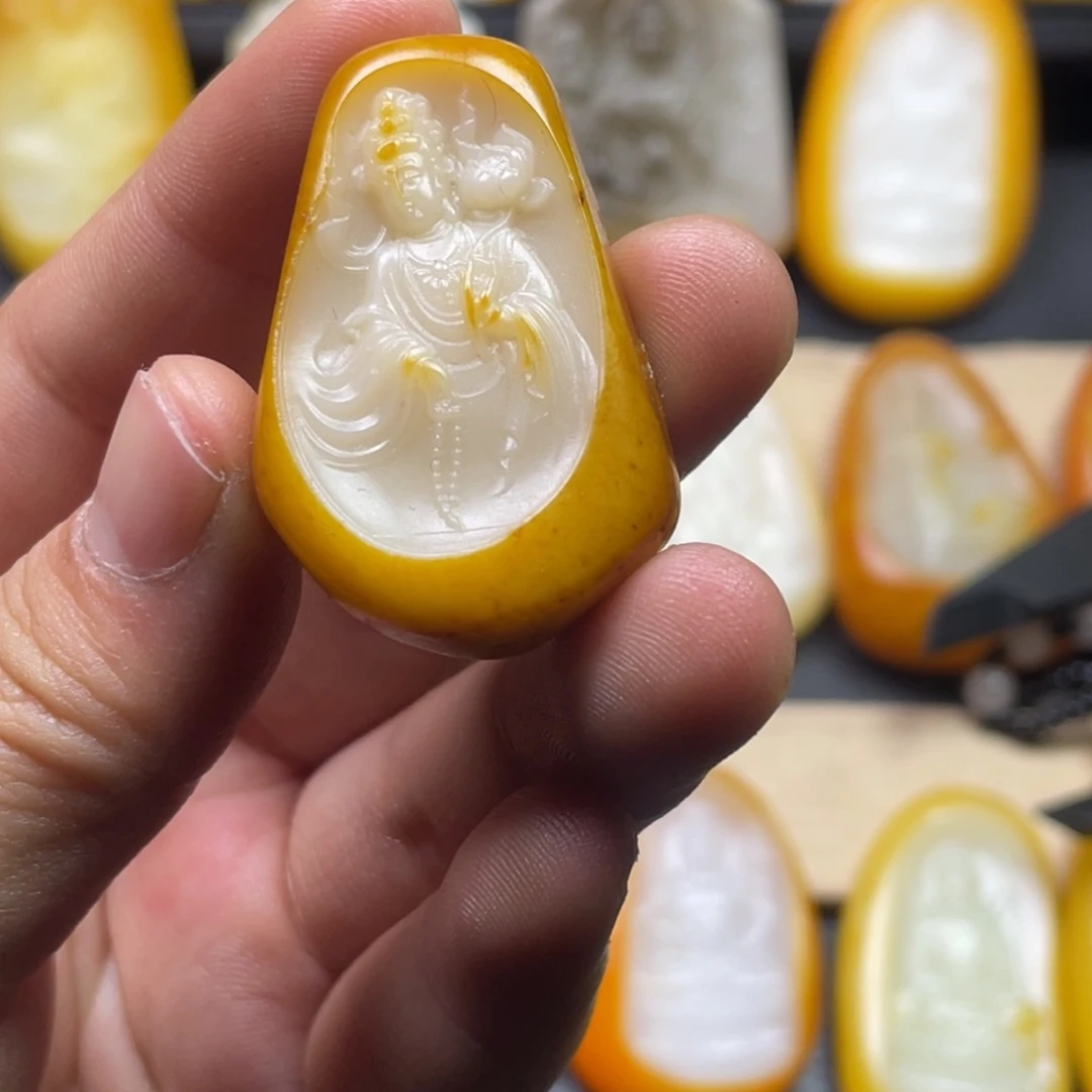 和田玉未镶嵌颈饰