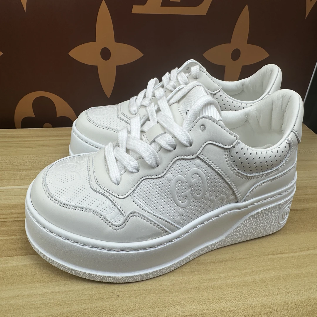 99新 GUCCI/古驰 未使用白色饼干男鞋厚底经典时尚设计