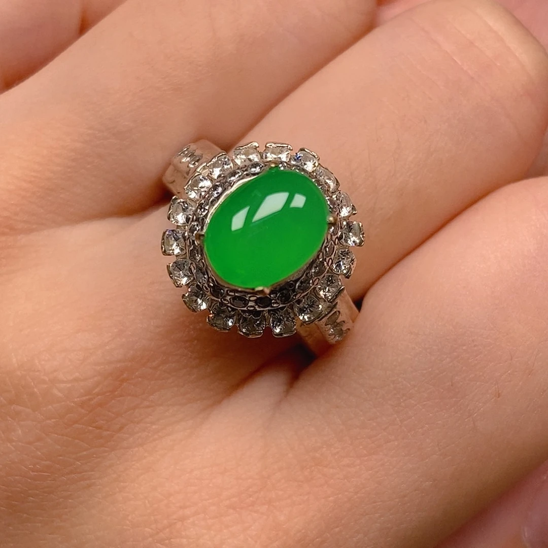 翡翠戒指未镶嵌天***人绿蛋面