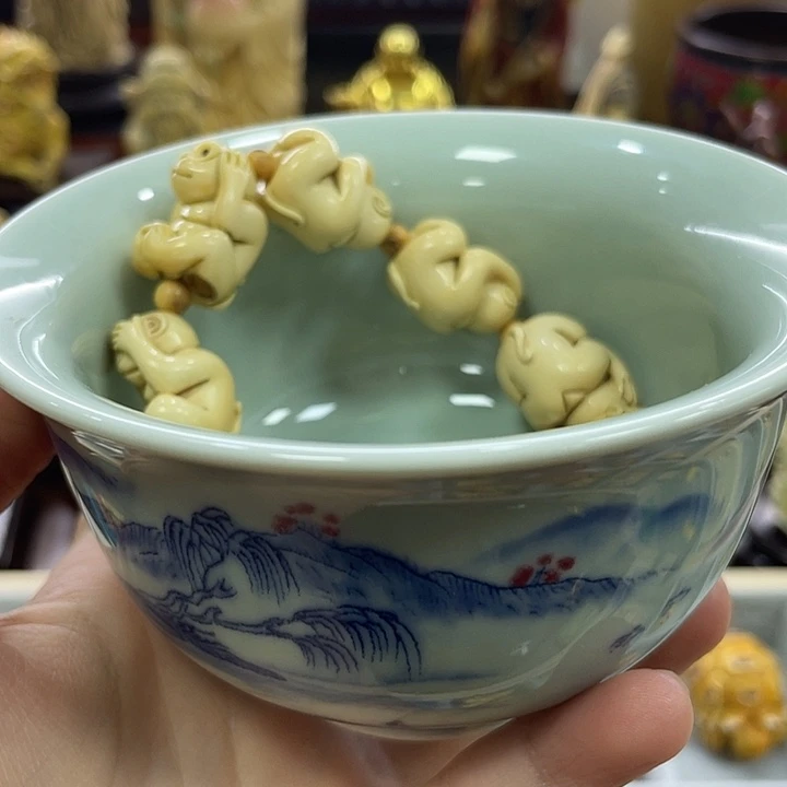 杯希***野精品雕刻工艺品