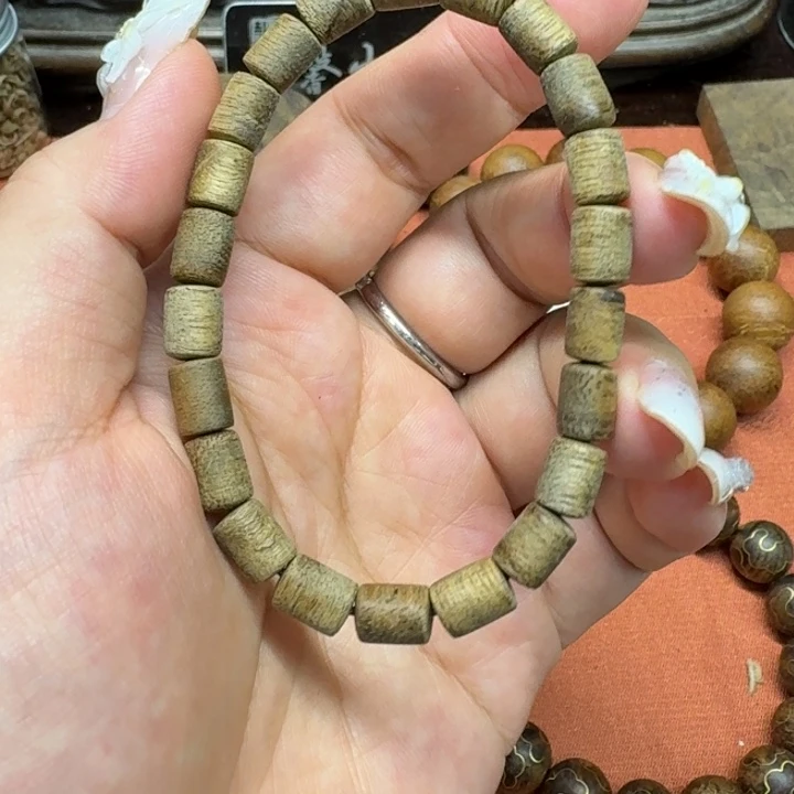 大叶紫檀（黑酸枝木类）
