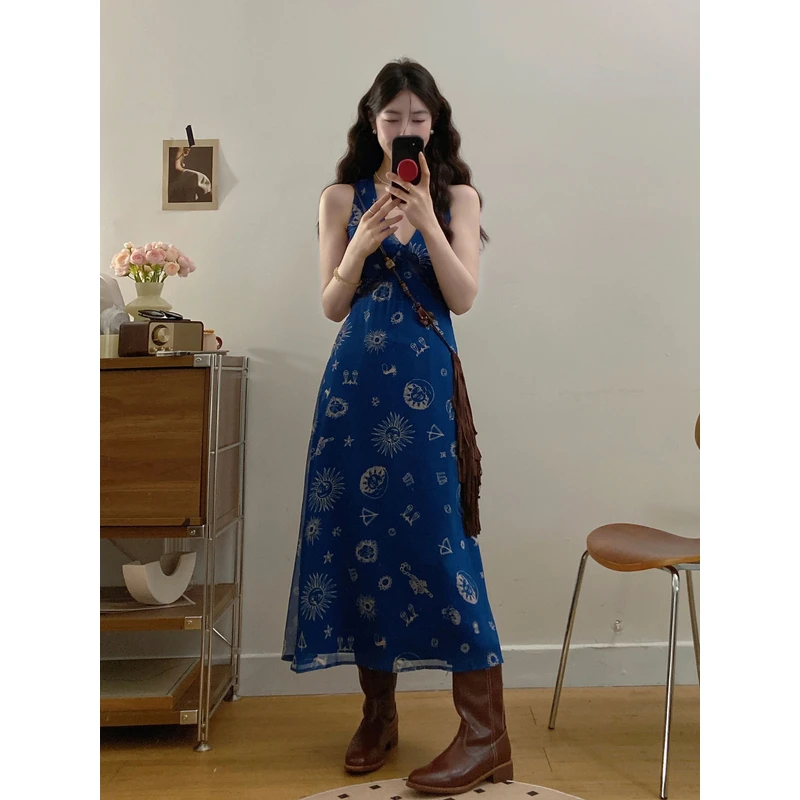 大码女装复古V领背心连衣裙女收腰显瘦a字吊带胖MM长裙2025新夏季