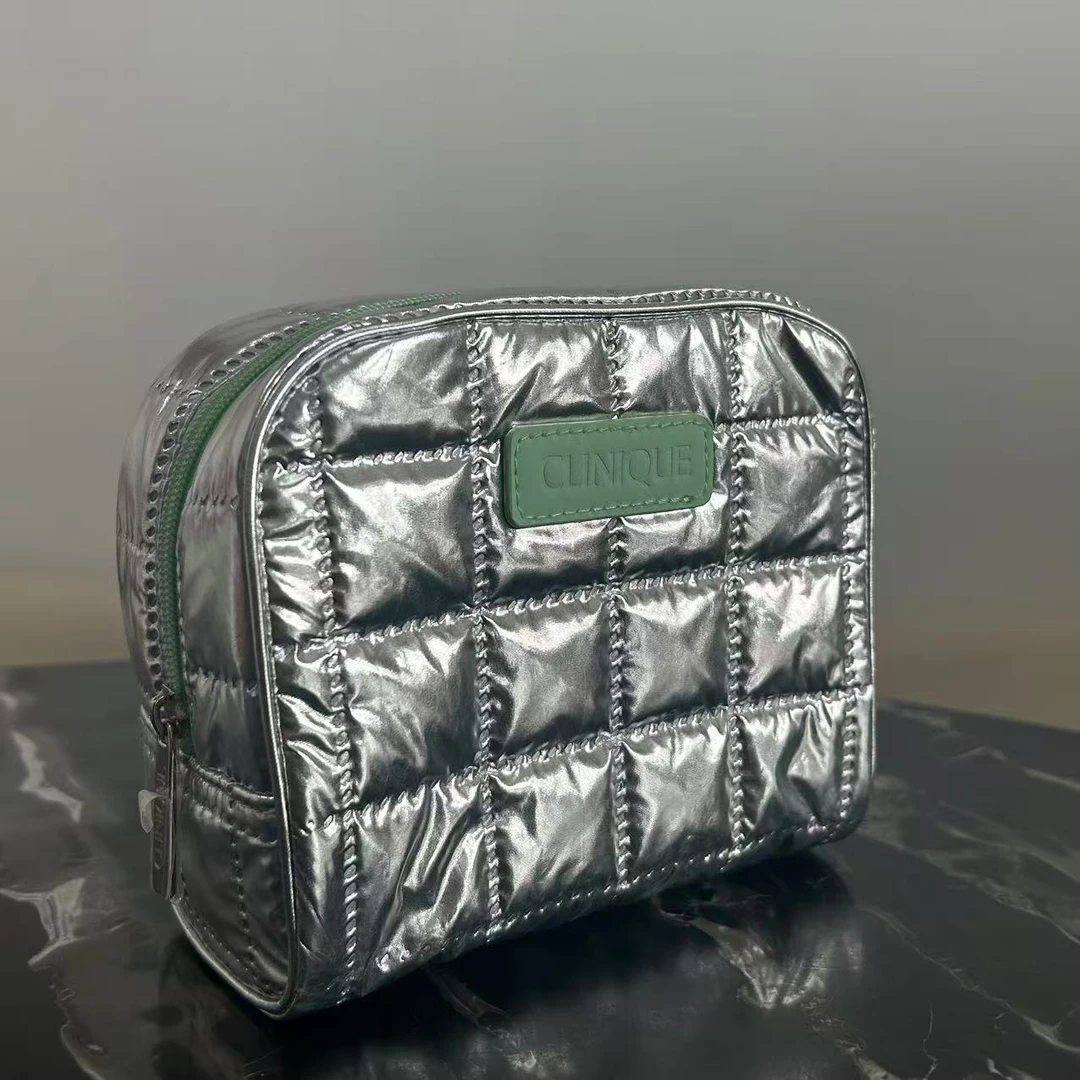 化妆包品牌云朵化妆包带夹层小香风女士简约便携网红时尚女款轻奢