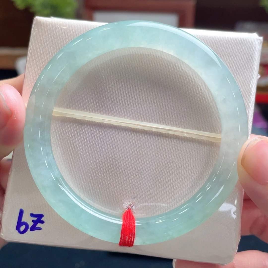 翡翠手镯未镶嵌53.1蓝冰