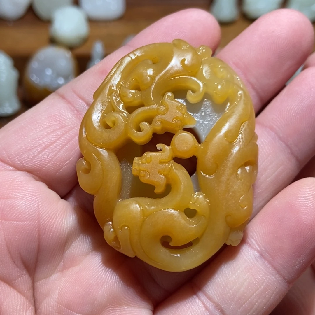 和田玉未镶嵌颈饰