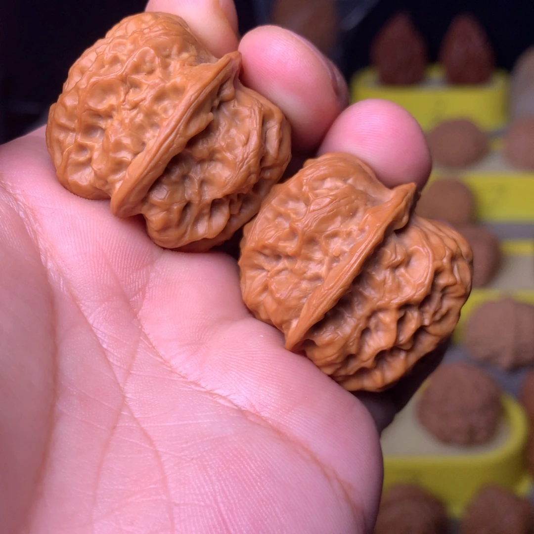 大叶紫檀（黑酸枝木类）金钟狮子