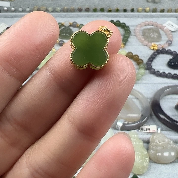 和田玉未镶嵌珠宝半成品