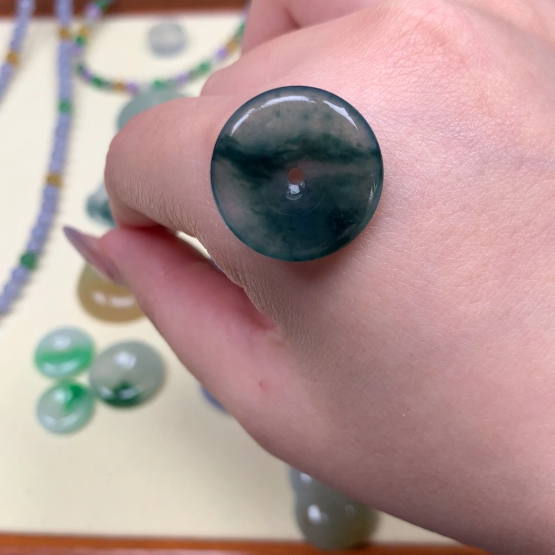 定制翡翠未镶嵌平安扣