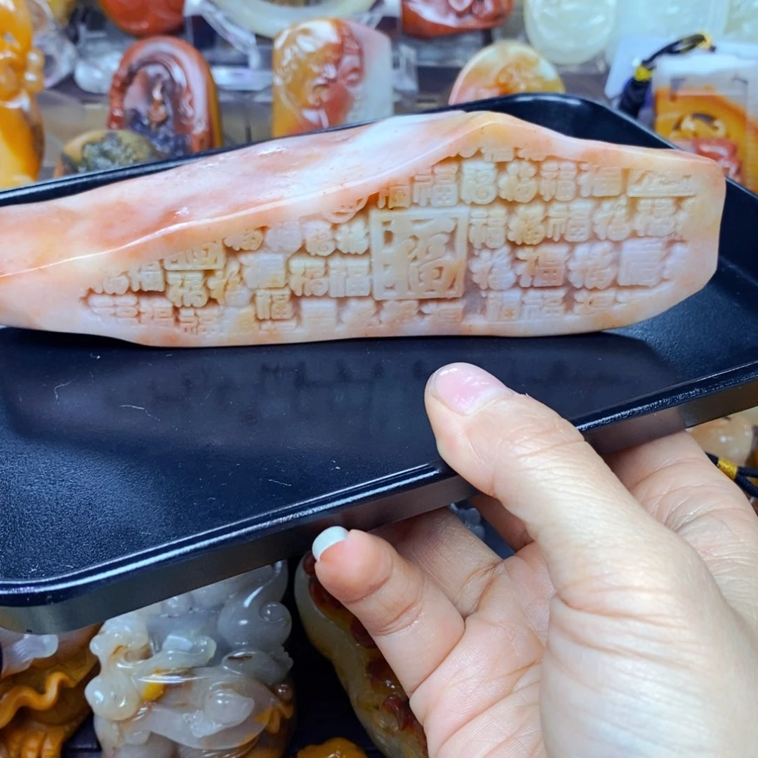 石英质玉（黄龙玉）未镶嵌颈饰
